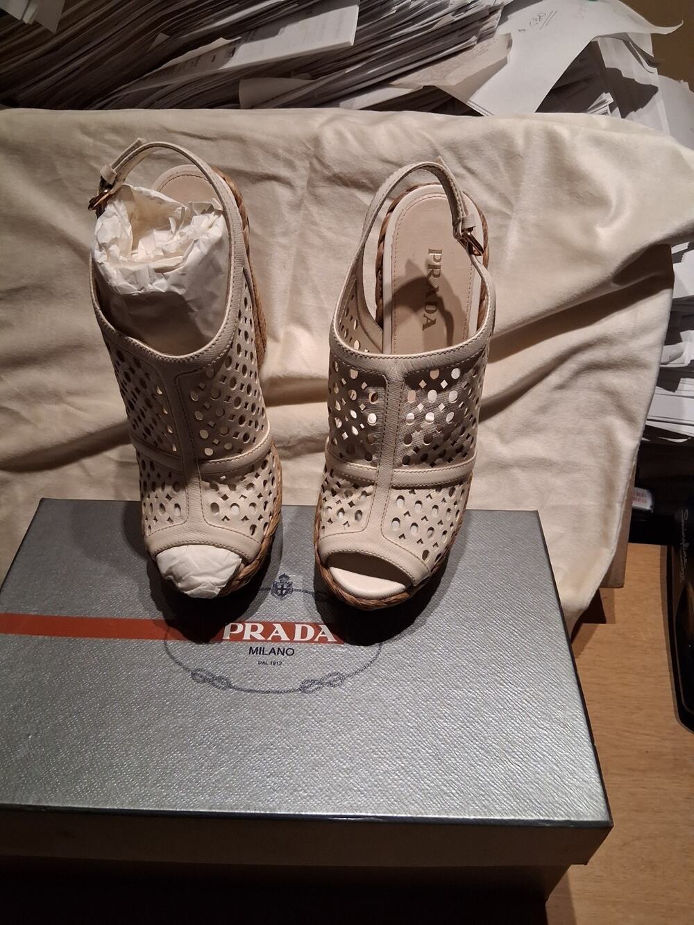 NIB PRADA WHITE LEATHER JUTE ESPADRILLE WEDGE CAGED PLATFORM SANDALS 39